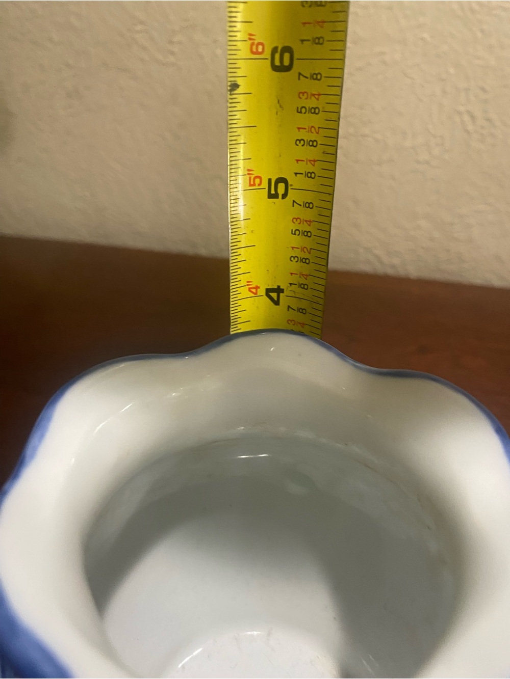 Vintage, Cobalt Blue and White Small Round Vase with Scalloped Opening - Picture 6 of 7